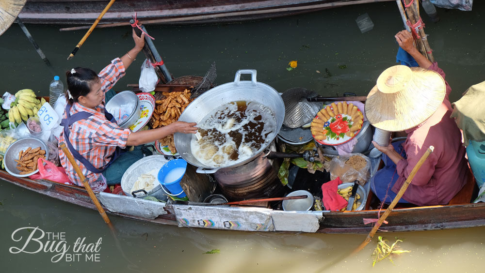 Damnoen Saduk floating market