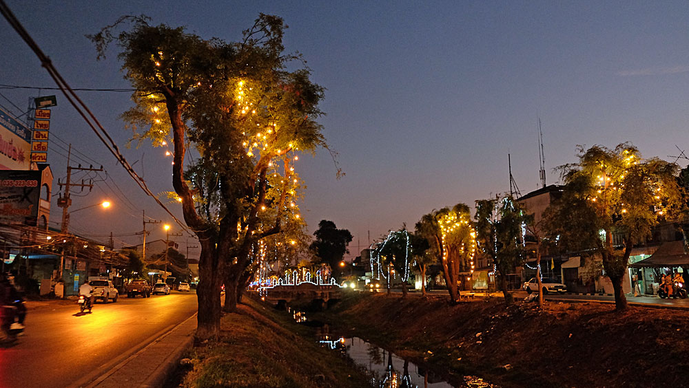 Ayutthaya night market