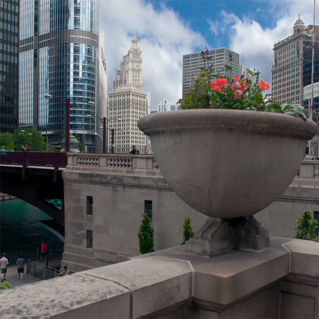 urn of flowers above the Chicago Riverwalk