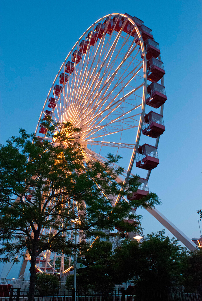 Ferris Wheel spins at Navy Pier, Chicago