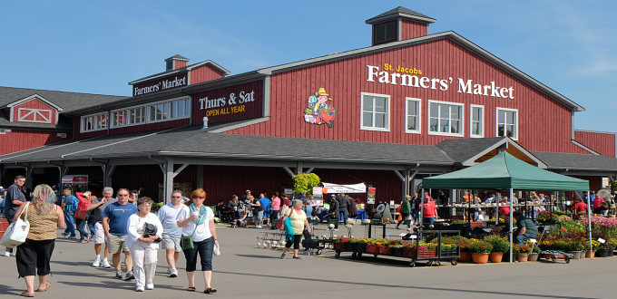 the main entrance of the St. Jacobs' Farmers' Market