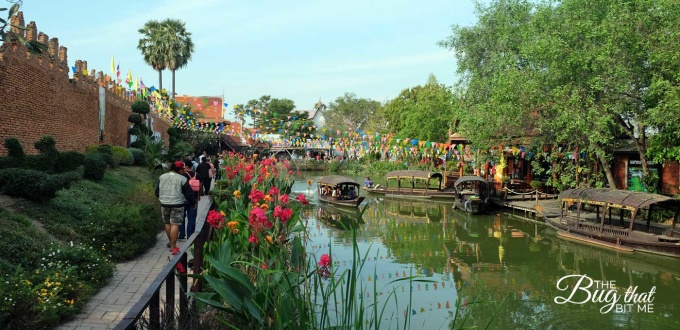 view of the waterway at the Ayutthaya Floating Market